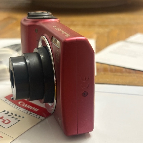 Canon PowerShot A810 Digital Camera - Red Open Box - Picture 9 of 10